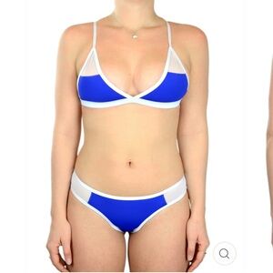 Hoaka Luna royal bikini set top size Medium bottom large - Like new!